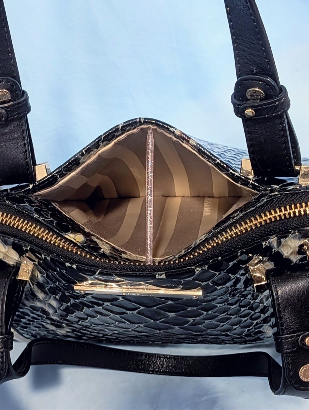VEUC Brahmin Small Alice in Black Carlisle - Picture 9 of 9